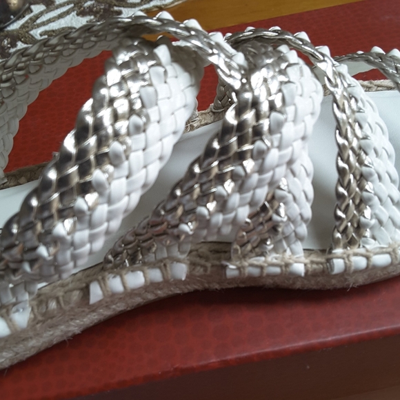 Donald J. Pliner NWT Espadrille Sandals!! - Picture 5 of 7